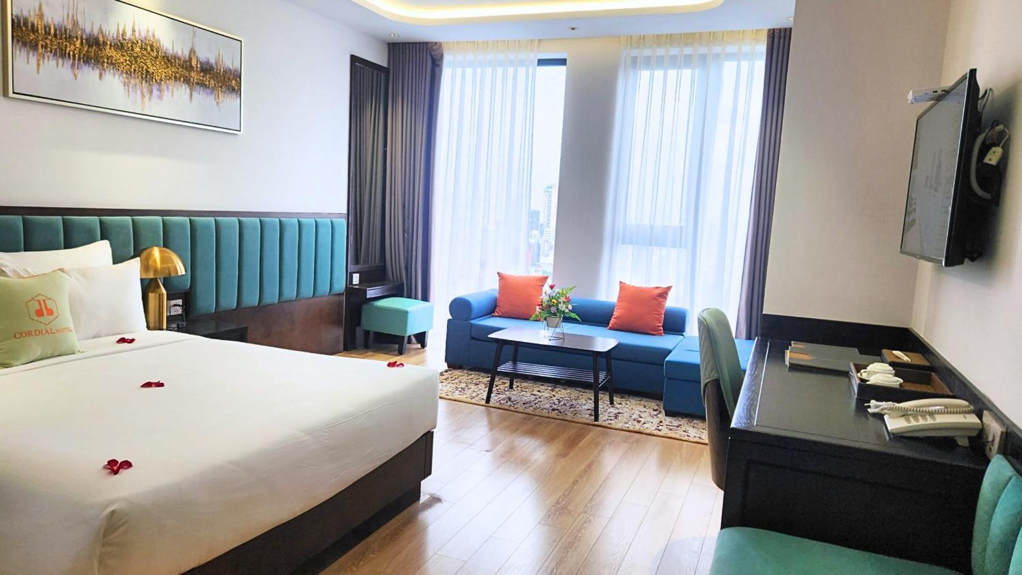Cordial Grand Hotel Da Nang Beach - Infinity Rooftop Pool Exterior photo